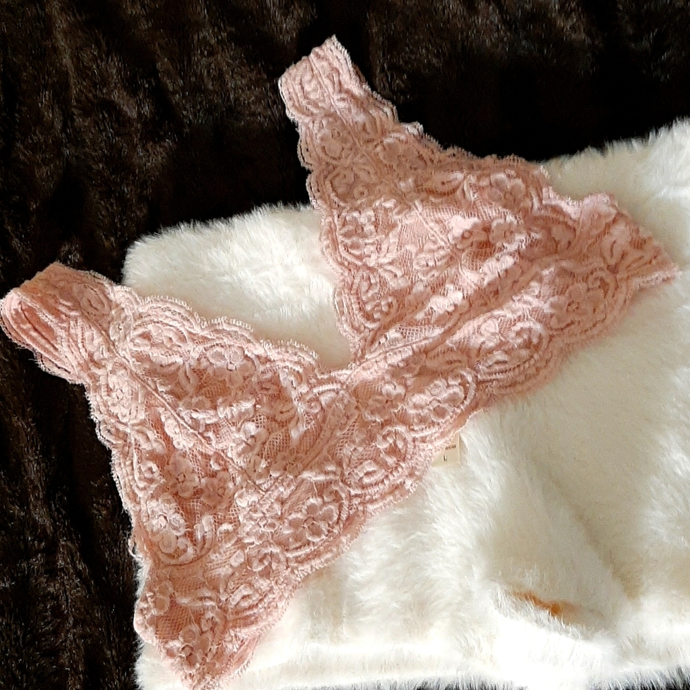 Sexy French Affair Pink Lace Bralette!
